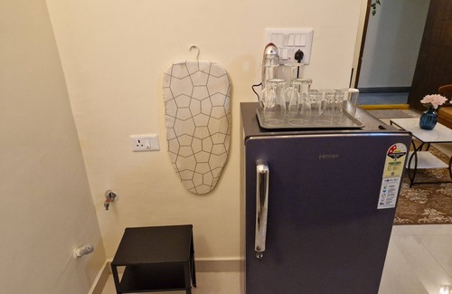 Gachibowli Apartment | Come and Experience Cozy 1-bedroom apartment with WiFi, AC in amazing Hyderabad