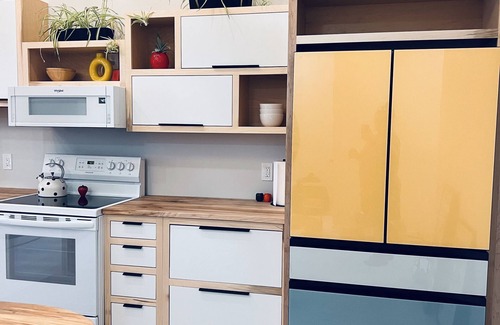 Seymour Apartment | Come and stay in our Cozy Upstairs Apartment