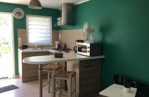 Cagny Apartment | Come and visit Normandy, its tourist sites and enjoy the garden.