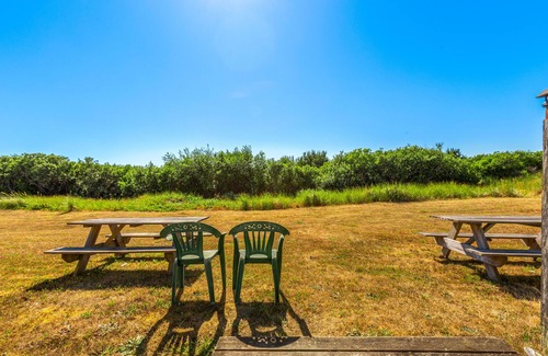 Ocean Shores Condo | Come for the Surf & Stay at Sandy Days Condo