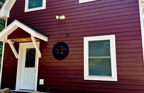 Wilmington Cabin | Come make memories in the Adirondacks at THE BARN! Bike, hike or swim⛰️all summer