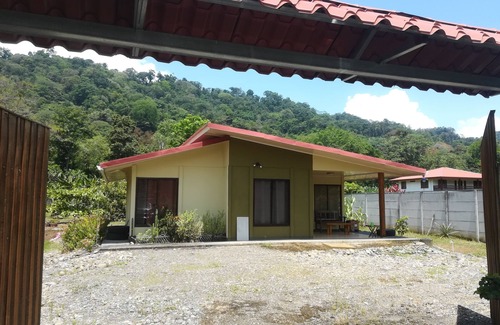 Cahuita Villa | Come relax and enjoy with yours ay Villa Tavago