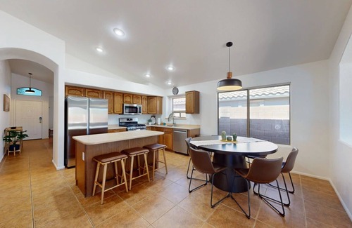 Villages At Queen Creek House | Come Vacation in your own Private Pool & Spa!