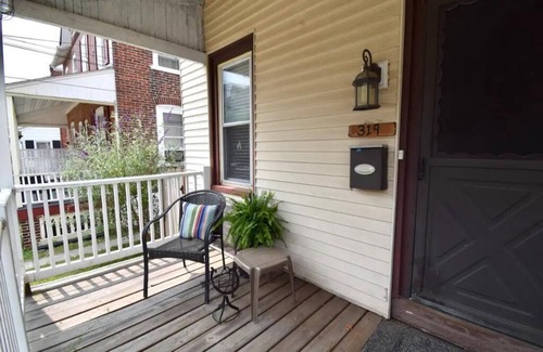 Downingtown House | Comfort and Charm Right Downtown