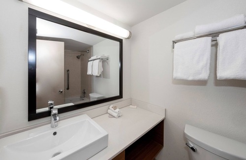 Carteret Hotel | Comfort and Convenience! 2 Comfortable Units, Free Parking, Pets Allowed!