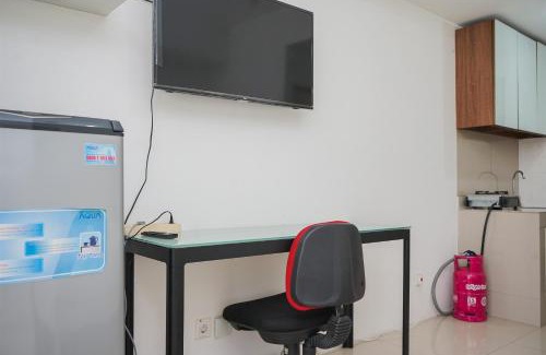 Ciputat Apartment | Comfort and Cozy Stay Studio Room at Baileys Apartment By Travelio