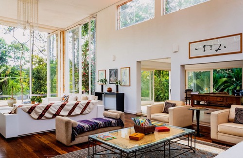 Carapicuiba House | Comfort and leisure amidst nature