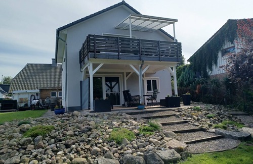 Loopstedt Apartment | Comfort apartment NOORBLICK at Haddebyer Noor, up to 2 people, culture, hiking, cycling