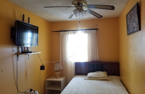 Camperdown Apartment | Comfort in the City!
