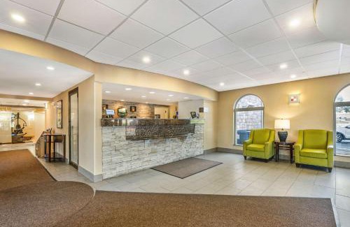 East Hartford Hotel | Comfort Inn & Suites East Hartford - Hartford