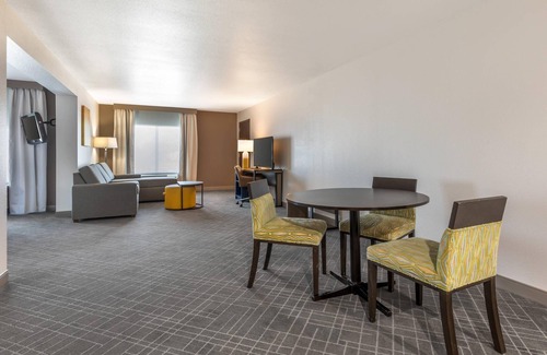 Frisco Hotel | Comfort Inn & Suites Frisco East - McKinney