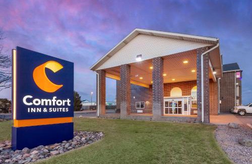 Hays Hotel | Comfort Inn & Suites Hays I-70
