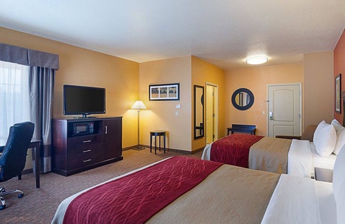 Thornhill Hotel | Comfort Inn & Suites Orange - Montpelier