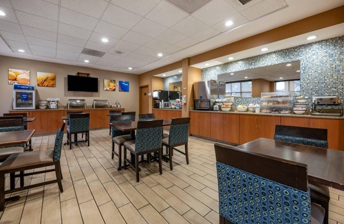 Sanford Hotel | Comfort Inn & Suites Orlando North