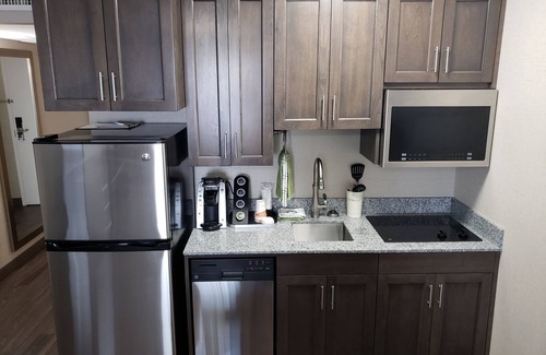 Red Deer Hotel | Comfort Inn & Suites Red Deer