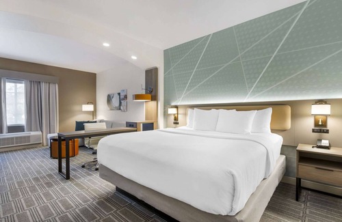 Port Charlotte - Charlotte Harbor Hotel | Comfort Inn & Suites