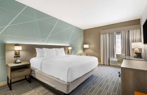 Port Charlotte - Charlotte Harbor Hotel | Comfort Inn & Suites