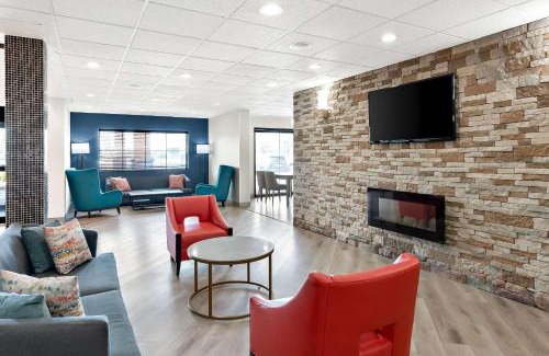 Summit Station Hotel | Comfort Suites Columbus