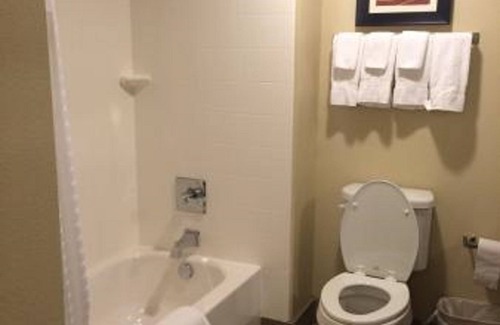 Woodland Hotel | Comfort Suites Woodland - Sacramento Airport