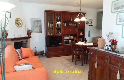 Monteverdi Marittimo House | Comfortable cozy and relaxing Sun and Moon cottage for 6 people