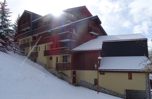 Vallandry Apartment | Comfortable 2-room sunny apartment at the foot of the slopes with balcony