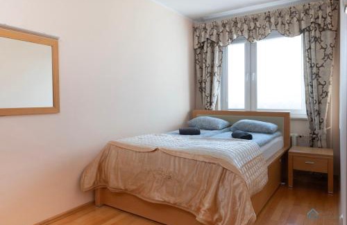 Karlikowo Apartment | Comfortable 3city Apartment with Balcony by Noclegi Renters
