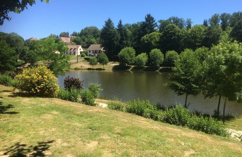 Saint-Sornin-Lavolps House | Comfortable 4-person mobile home with covered terrace