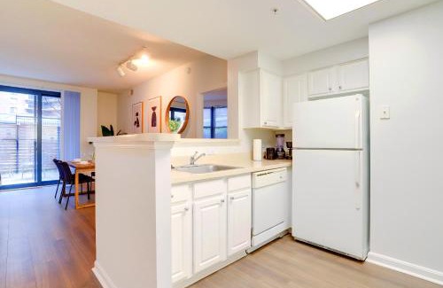 Ballston Apartment | Comfortable and Stylish Apartment
