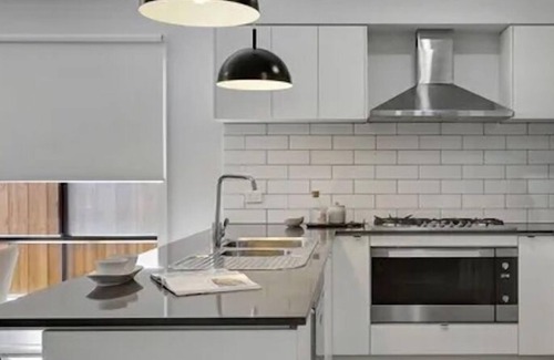 Beveridge House | Comfortable and tranquil space for holiday stay-over. 30 Min - Melb Airport!