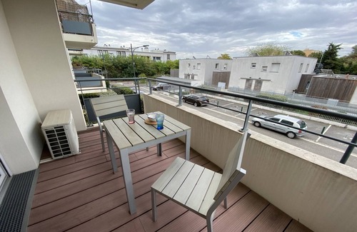 Bourrassol Apartment | Comfortable apartment in Toulouse for 4