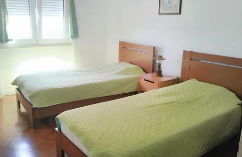 Feijo Apartment | Comfortable Apartment in Feijó with Shared Pool, 90 m²