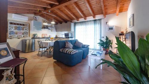 Capitana Apartment | Comfortable apartment in Capitana 50 sqm, sea view, garden