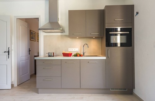 Nyons Apartment | Comfortable Apartment Nyons Private Garden, Wellness