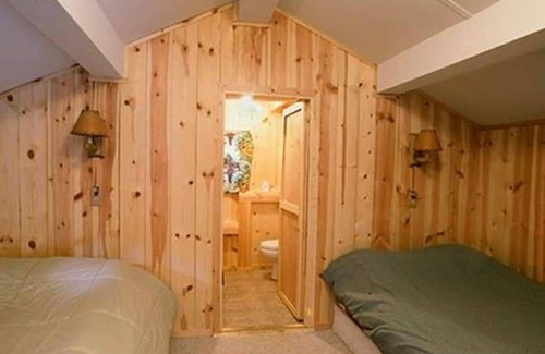 Cooke City-Silver Gate Cabin | Comfortable Cabin next to Yellowstone National Park