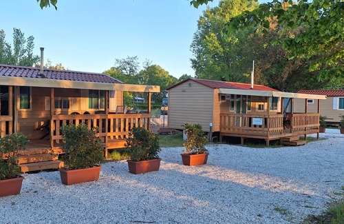 Viareggio Ski Chalet | Comfortable campsite-chalet G8 Tuscany near sea