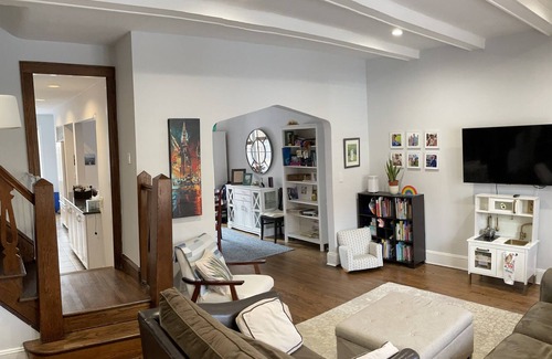 Mineola House | Comfortable, convenient, spacious home! Close to NYC, airports & more