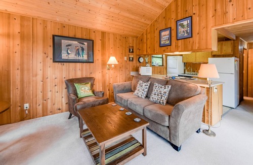 Manzanita House | Comfortable cottage with a washer/dryer, fireplace, deck, beach access