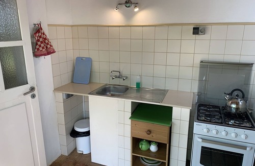 Lagos Cottage | Comfortable Double Room with Outdoor Kitchen and Shared Pool