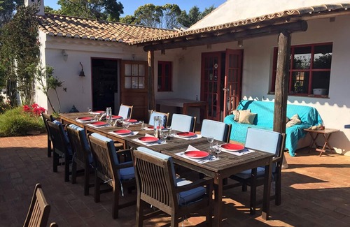 Lagos Cottage | Comfortable Double Room with Outdoor Kitchen and Shared Pool