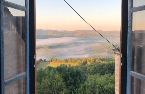 Saint-Laurent-d'Olt Cottage | Comfortable cottage with magnificent views of the Causses
