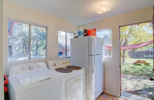 Downtown Riverside House | Comfortable Getaway/Family Fun/Business Executive