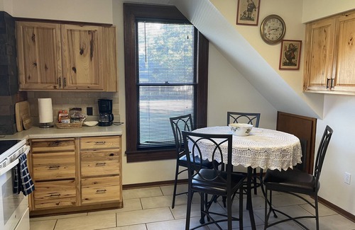 Williston House | Comfortable Historic Hm Centrally Located to UF, Ocala &HIT’s. 28 day Discount