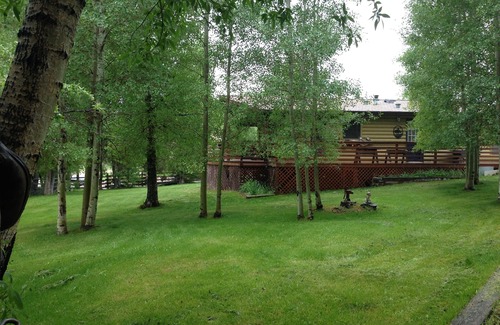 Encampment House | Comfortable Home Away From Home. Sleeps 5-6. Near Premier Outdoor Recreation.