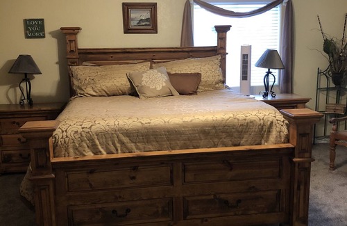 Elbert House | Comfortable Home on 5 acres - Easy access to Colorado Springs & Denver