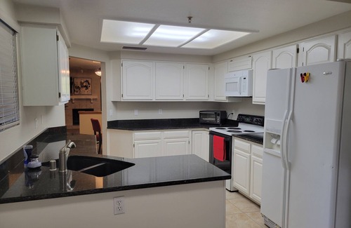 McCormick Ranch House | Comfortable McCormack Ranch Townhome in Fantastic location.