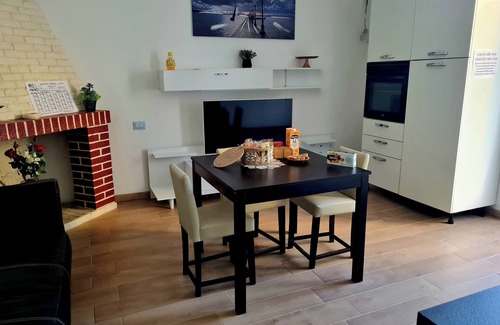 Ploaghe House | Comfortable modern facility. Suitable for couples and families.