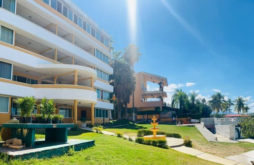 Tequesquitengo Hotel | Comfortable room for 2-3 people. Breakfast included