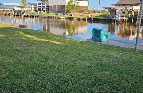 Cedar Lane House | Comfortable RV 5th Wheel located in Sargent, TX in the coastal town of Sargent.