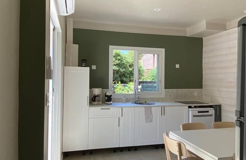 La Capte Villa | Comfortable seaside vacation home, fully renovated and air-conditioned