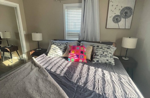 Midland House | Comfortable stay in Midland